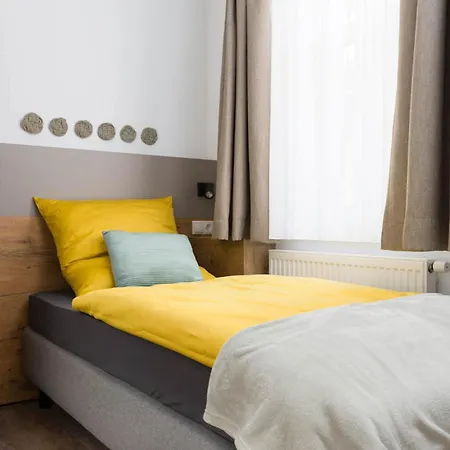 Zur Traube Hotel *