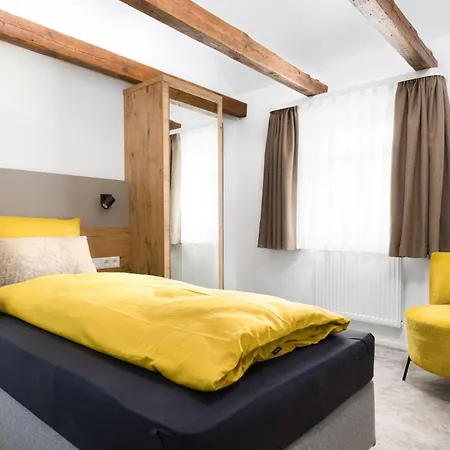 Zur Traube Hotel *
